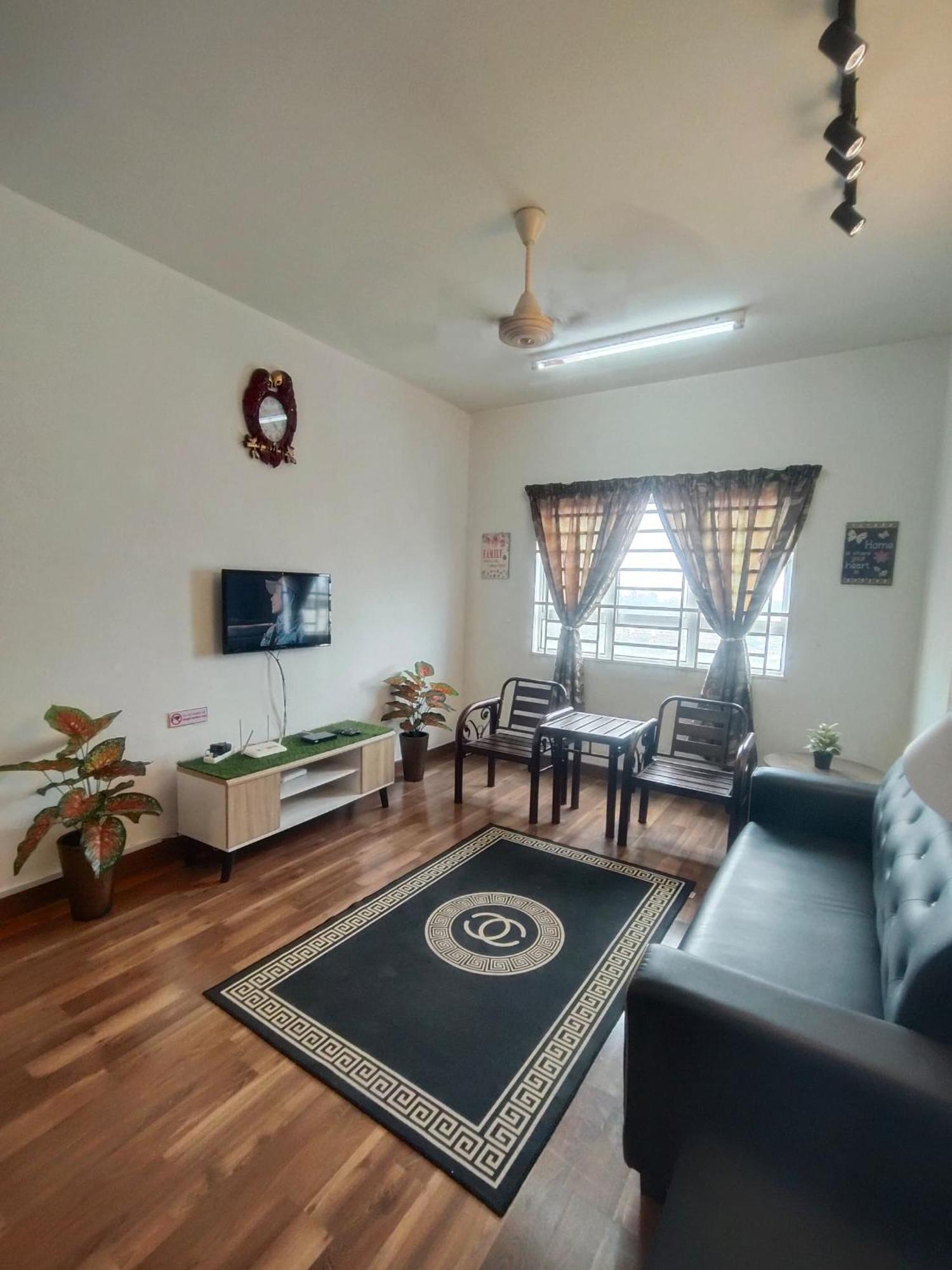 Anggerik Camelia Homestay Apartment Ladang Tok Pelam กัวลาตรังกานู ภายนอก รูปภาพ